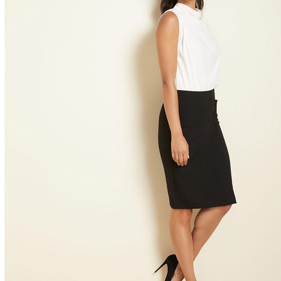 AW&CO Dress - Picture 2 of 3